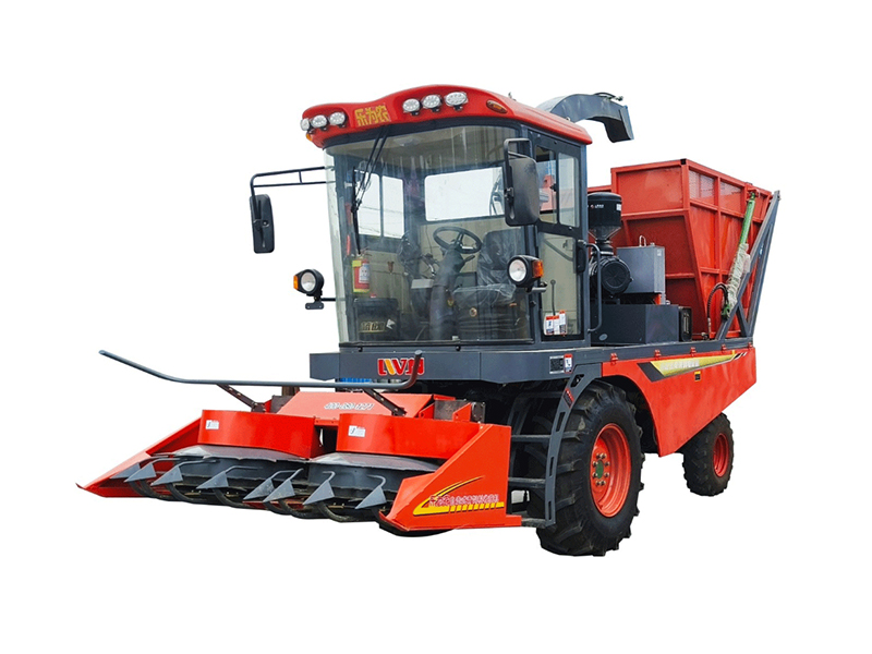 永兴集团牌4QZ-2200A型自走式青饲料收获机